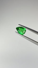 Tsavorite - Tanzania - Ct. 1,04